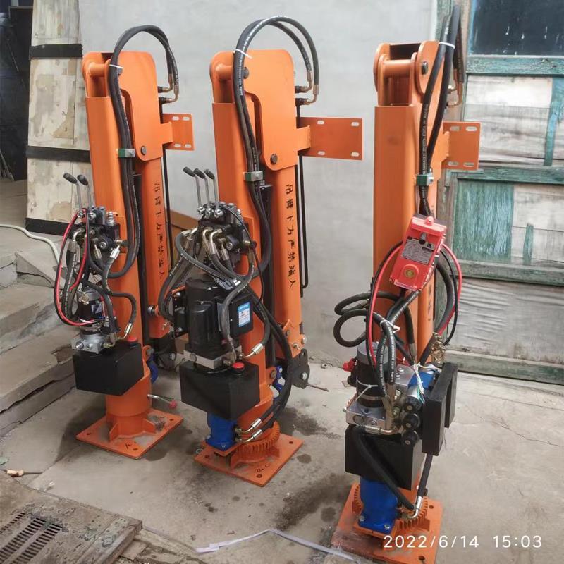 肃州区重汽蓝牌随车吊 3.2吨 国六动力强 液压驱动 农用自卸起重机